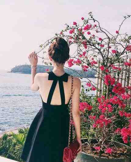 未婚夫爱上混血继妹后，我闪婚港城船王在线看