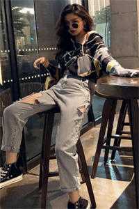 离府两年，回来时女儿竟已怀孕八月免费阅读