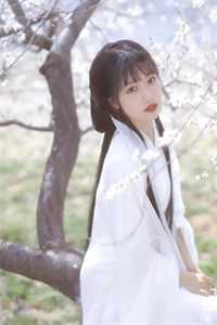 老公为了苗疆圣女和我离婚，我改嫁京圈首富后他却哭着求我全文免费