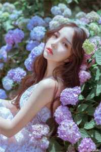 将闺蜜老公儿子接回家后，她破产了全文