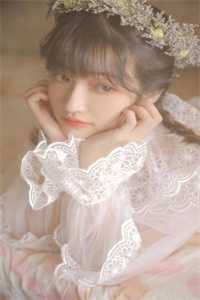 佛子未婚夫清修三年带回十个儿子爆火全网