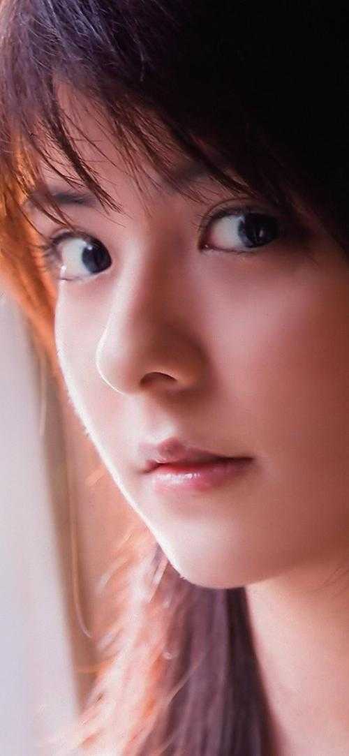 全家都看到假千金写的弹幕后，我躺赢了必读文