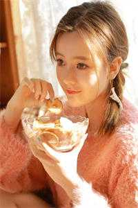 高考后，老公女助理放蛇咬死女儿全文