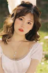 女儿死去一年后，回来两个她畅销