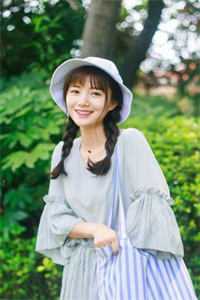 对穿越女一见钟情后，太子逼我退婚圣上婉婉小说