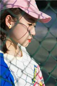 被女友抛弃后，她又死缠烂打求复合已完结版