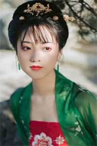 未婚夫为帮佣女出气，划了我100刀在线