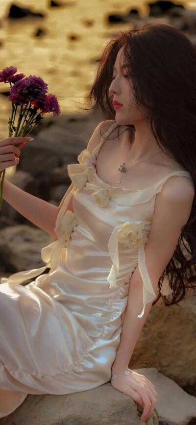 女儿死后，老公叫我去陪她必读文