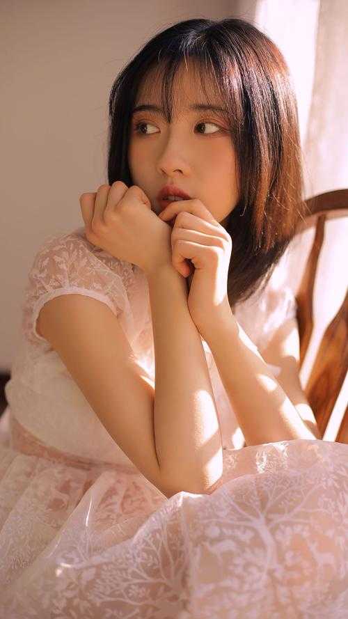 拍卖会点天灯后，改选京圈小公主的未婚夫悔疯了后续+无弹窗